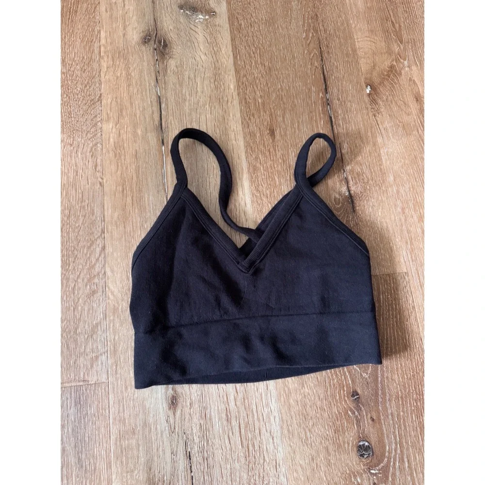 Alo Yoga Wellness Bra Black Ribbed V-Neck Cross Back Crop Top Size S
